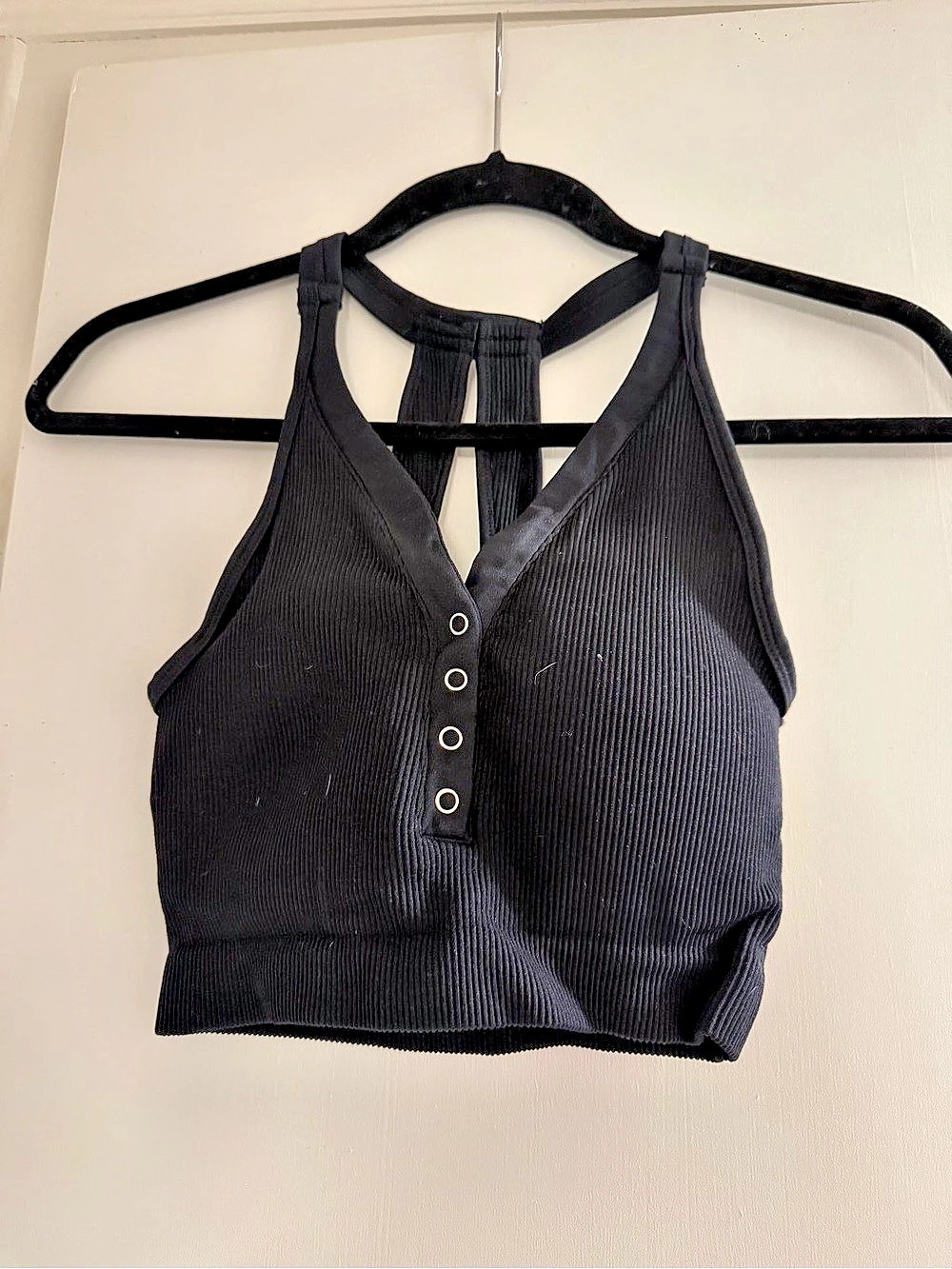 Yogalicious Ribbed Button Front Crop Top Size Small Like New